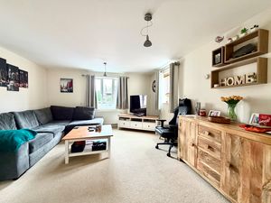 Living Room- click for photo gallery